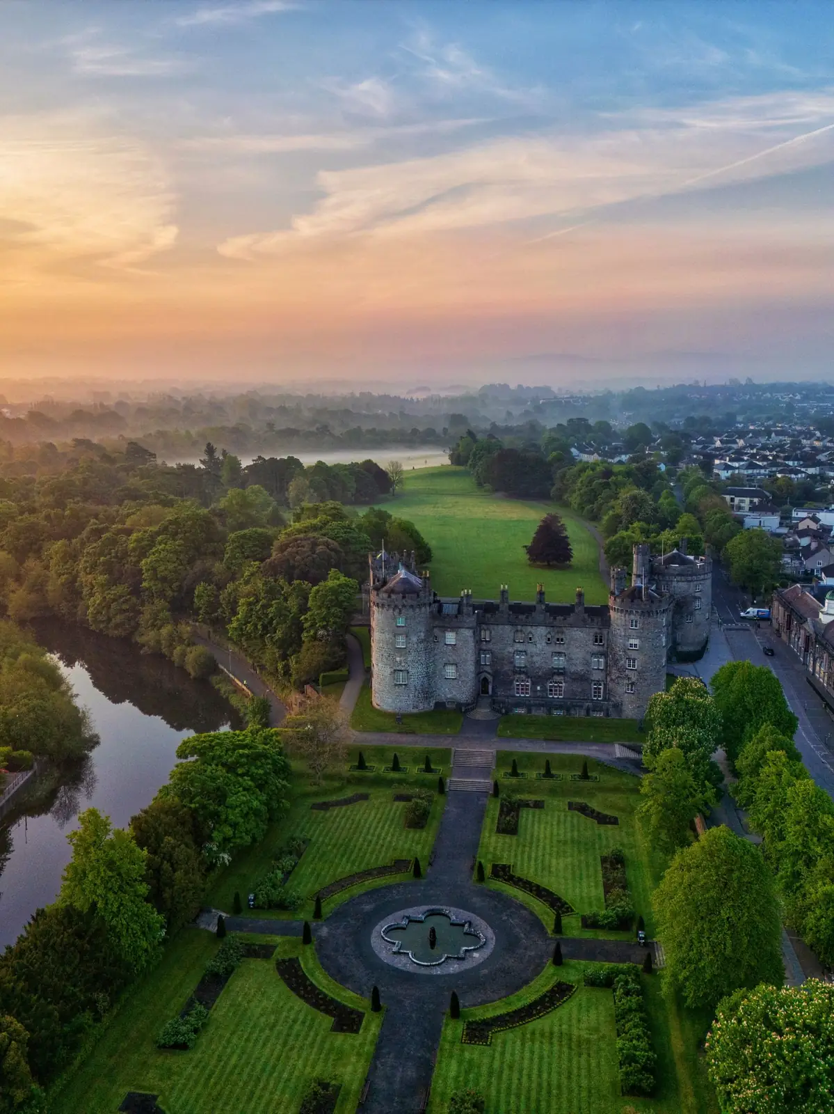 Kilkenny Castle, its gardens and the surrounding city