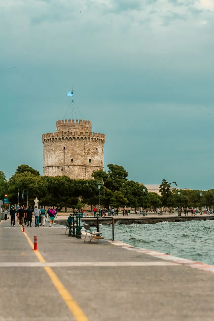 White Tower beside Thessaloniki’s waterfront promenade